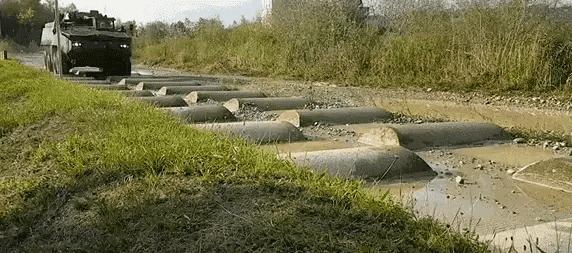 把中间的门店租下来取什么名字好,租下门面不知道取什么名字