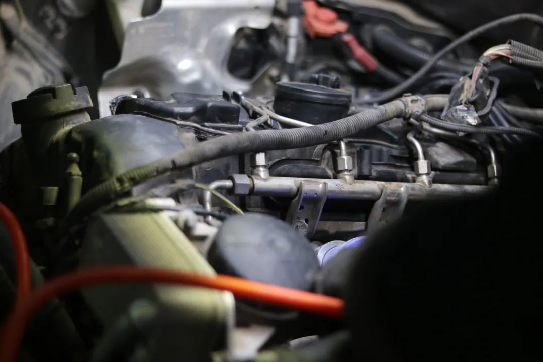 怪兽修车：翻新一辆11年破烂不堪的宝马GT，车况不忍直视