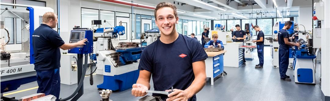 寰峰浗閽冲瓙鍜屾棩鏈挸瀛愬摢涓ソ,寰峰浗涓浗宸ュ叿瀵规瘮