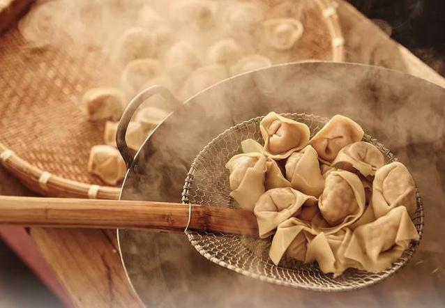 一个馄饨的利润,一年卖百万的馄饨店