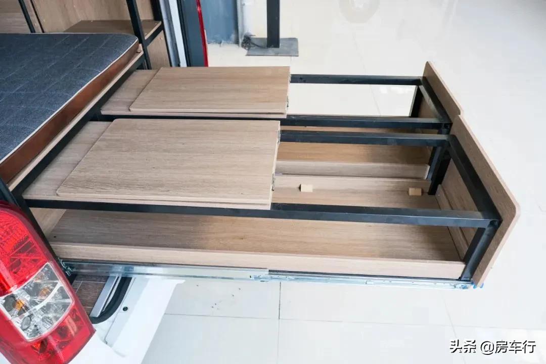 房车价格5-10万元低顶b型房车,房车大全20-30万的c型高档房车