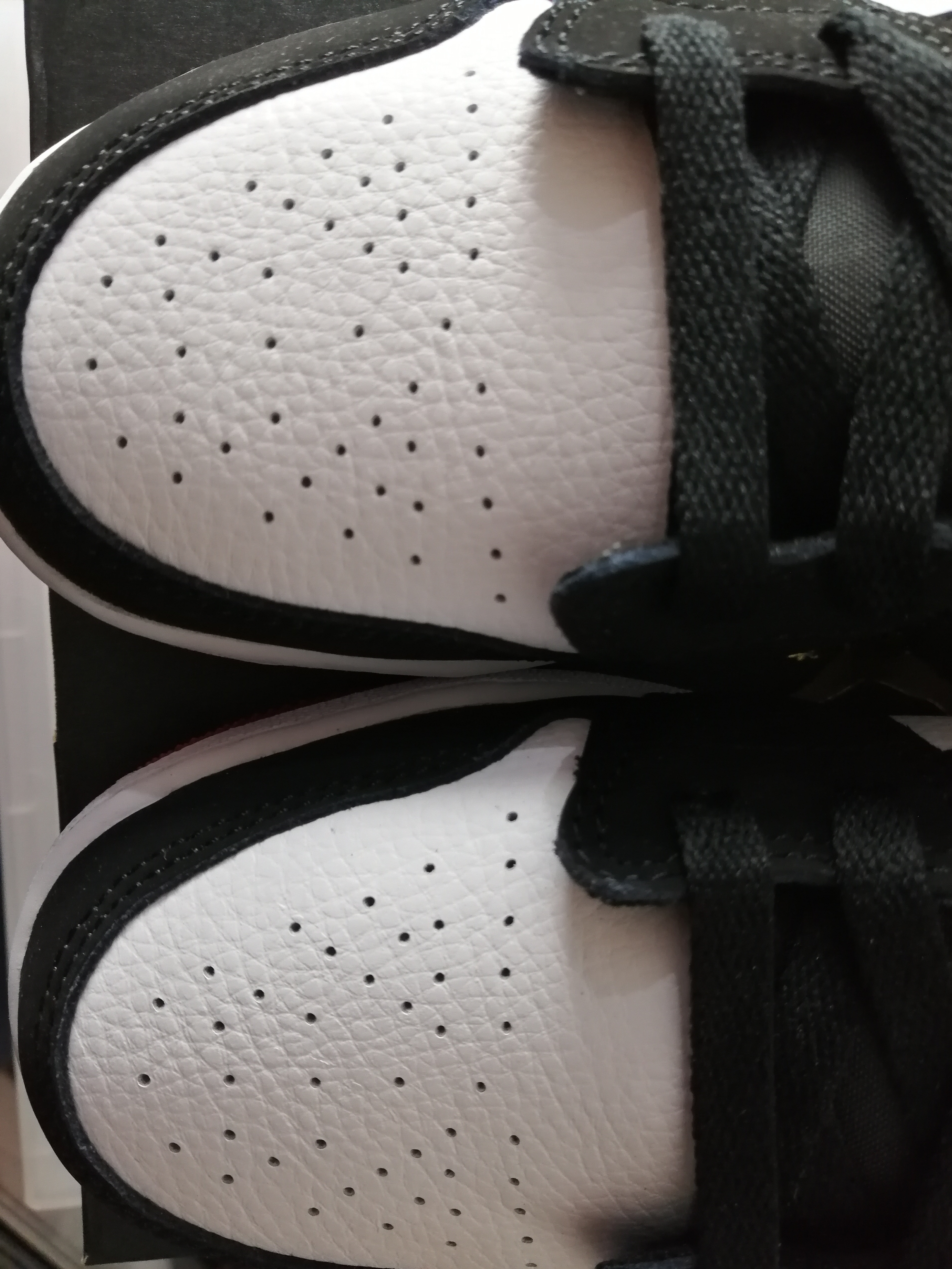 aj1黑脚趾和普通的有什么差别,airjordanaj1low低帮黑紫脚趾