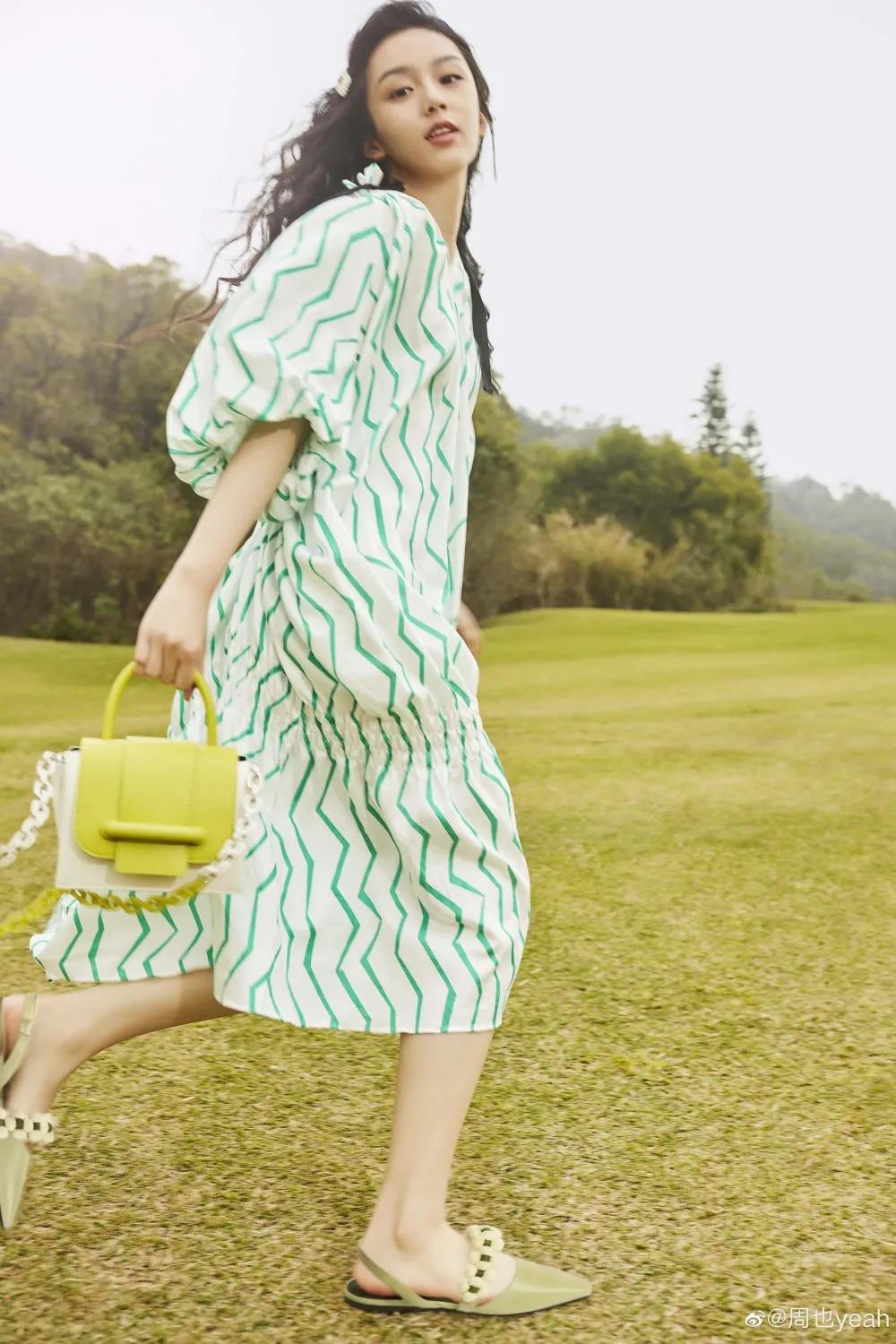 精致女孩的包包里装什么呢,精致女性的包包里藏着多少小秘密