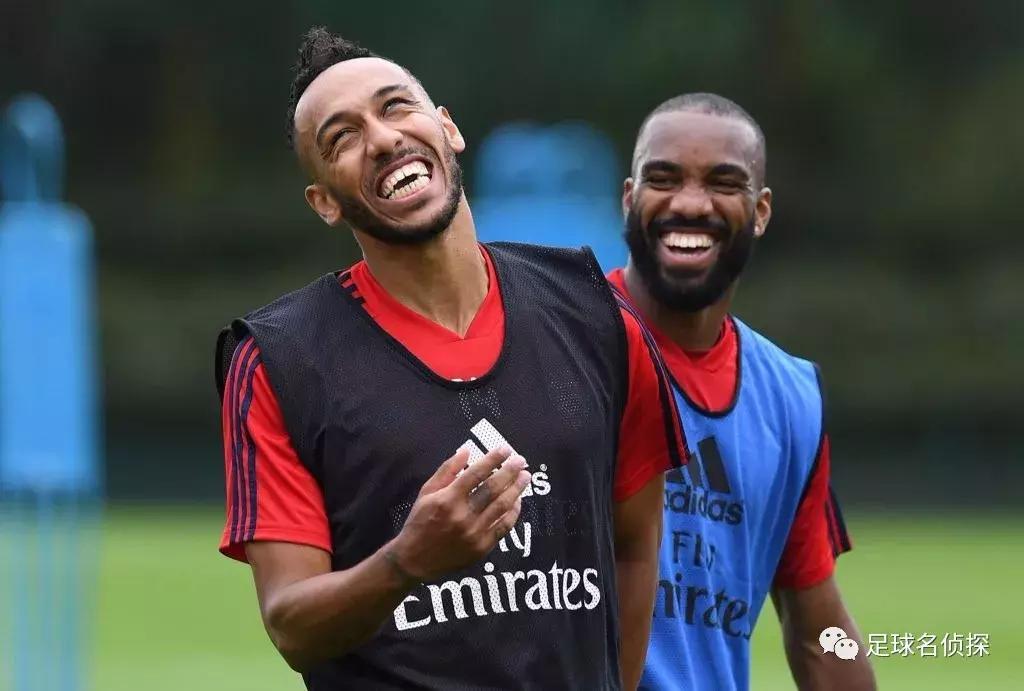 英媒阿森纳考虑租借本泽马,皇马争购阿森纳