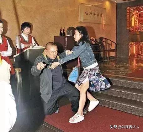 从贫民窟到身价400亿只用了16年,从贫民窟到身价400亿甘比