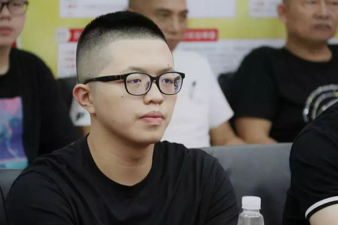 福建泉州亿元大奖领奖,石狮高考文理科第一名