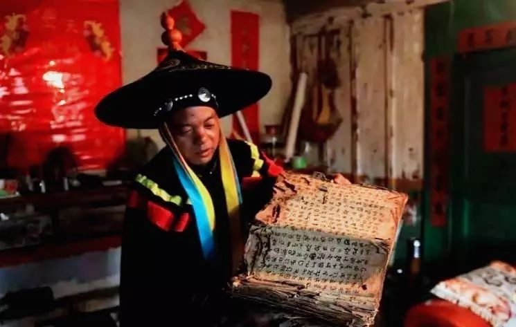 阿哲歌舞《绣嫁妆》赏析