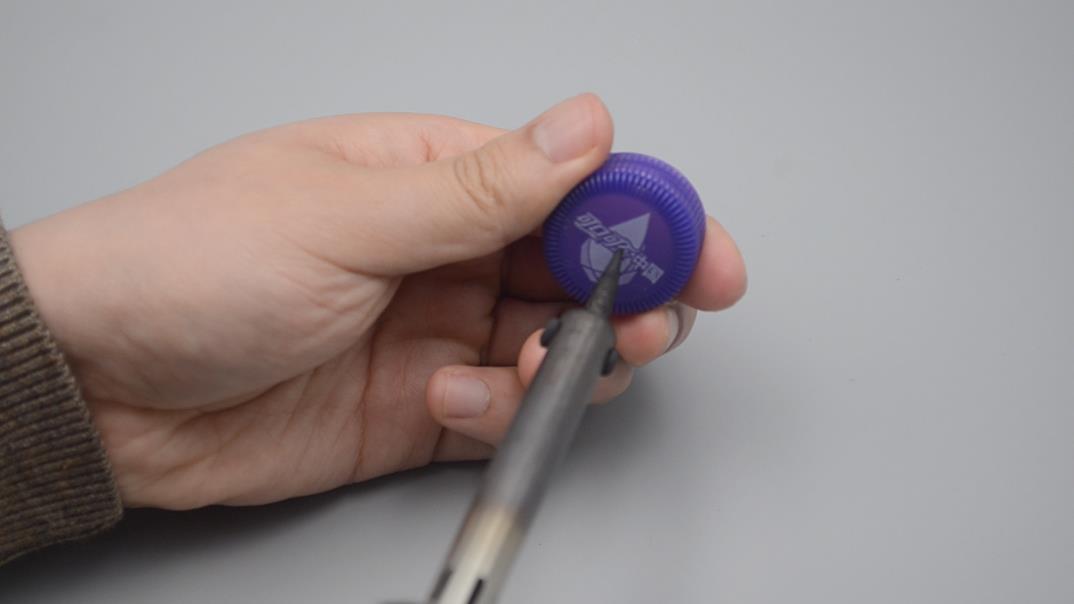 生活小妙招做自动浇水神器,制作自动浇水神器可以浇一个星期