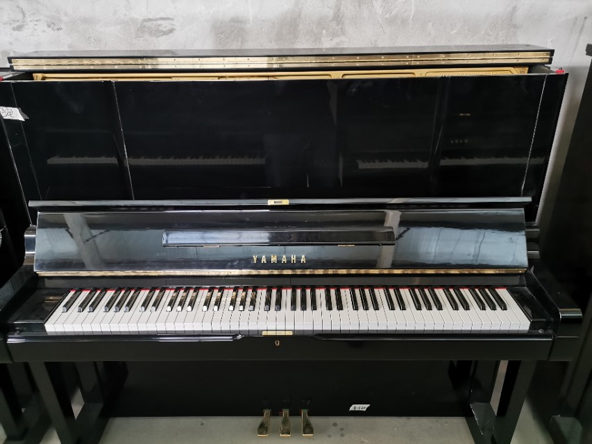 韩国二手钢琴便宜原因,二手英昌u121钢琴一般多少钱