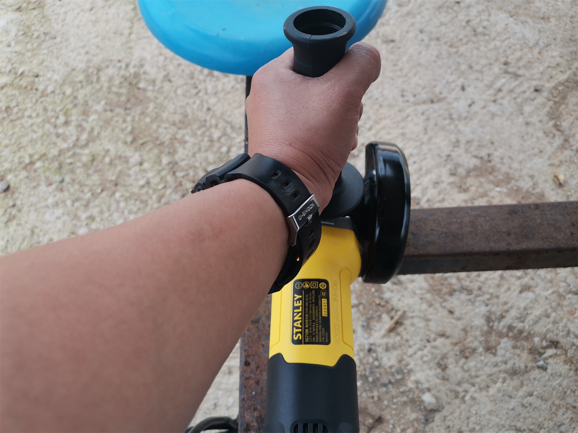 史丹利sg7100角磨机怎么用,史丹利7100角磨机质量好吗