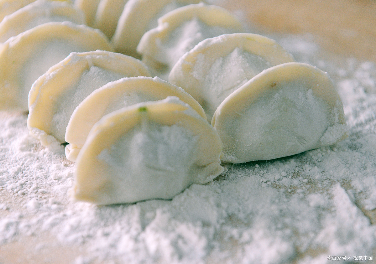速冻饺子煮不熟发白,速冻饺子皮发白煮不熟