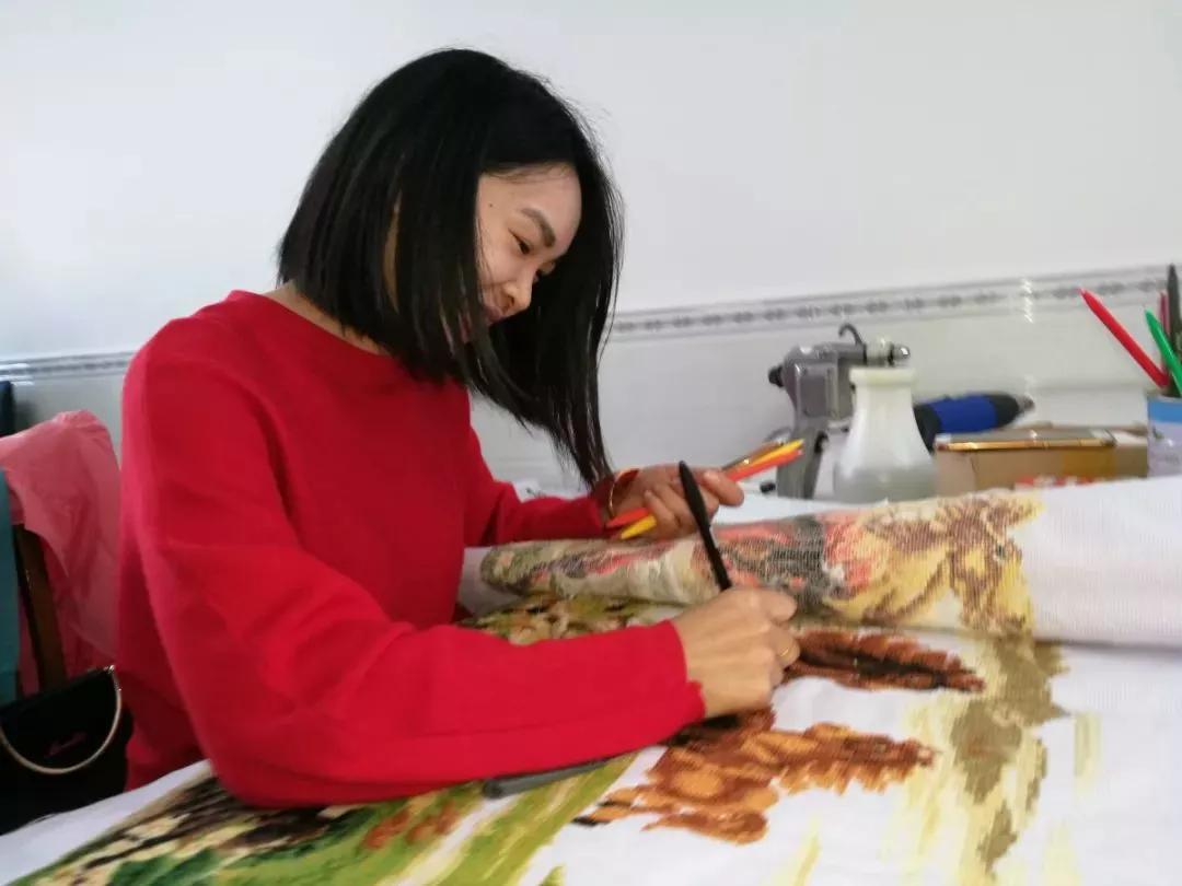 谁说刺绣是专属女生的活儿,谁说十字绣是女人的专利