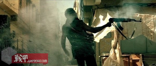 美国黑鹰战机坠落视频,十部顶级战争大片黑鹰坠落