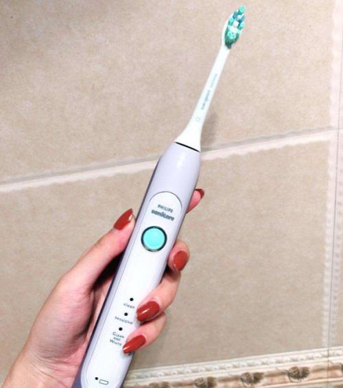 usmile电动牙刷和飞利浦电动牙刷,usmile电动牙刷和小米电动牙刷