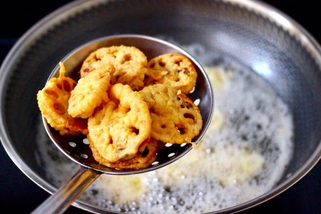 炸藕合的面糊加食用油起什么作用,炸藕合怎么做才酥脆好吃