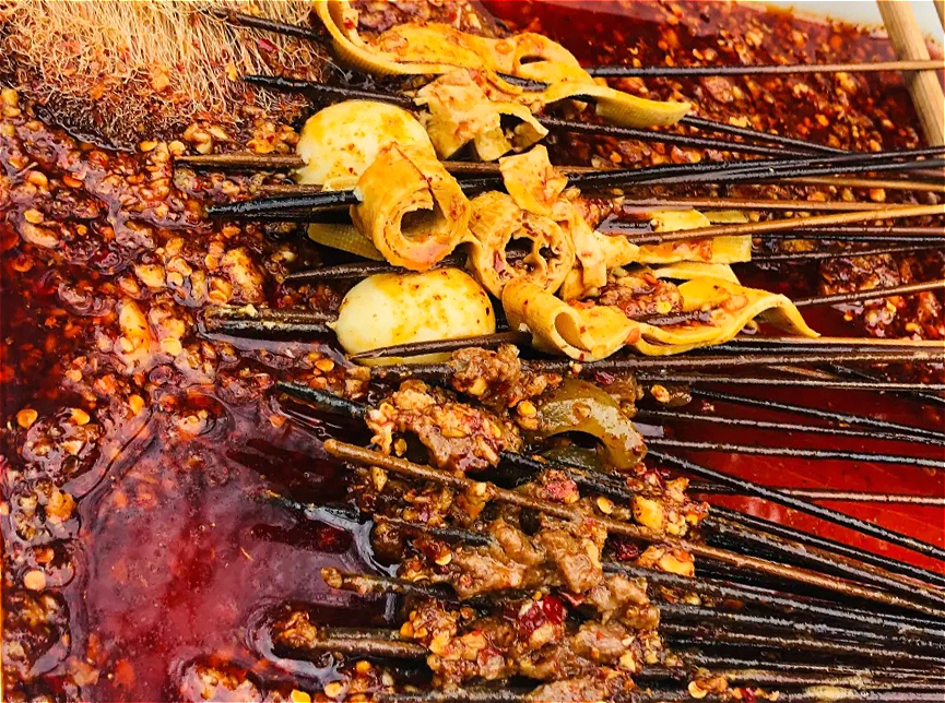 成都最好吃的老式麻辣烫视频,超级好吃的麻辣香锅麻辣烫