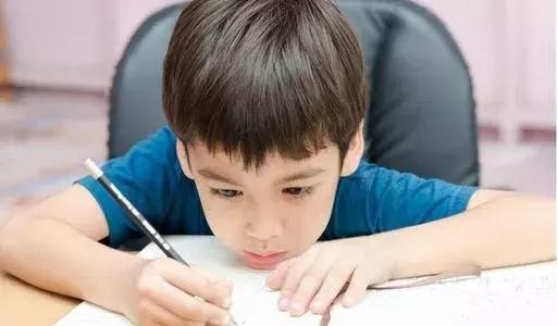 4岁小孩近视600度怎么治疗,5岁宝宝近视眼600度能治好吗