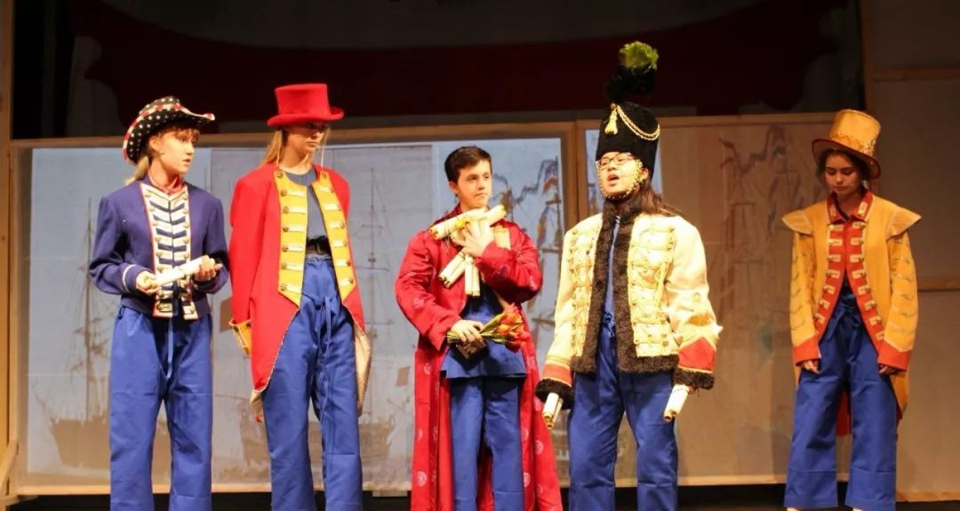 萨塞克斯丨阿丁莱学院