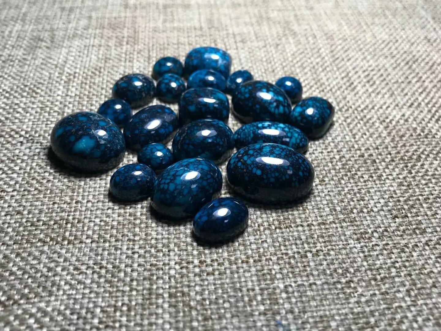 乌兰花绿松石产地在哪,乌兰花绿松石多少一克