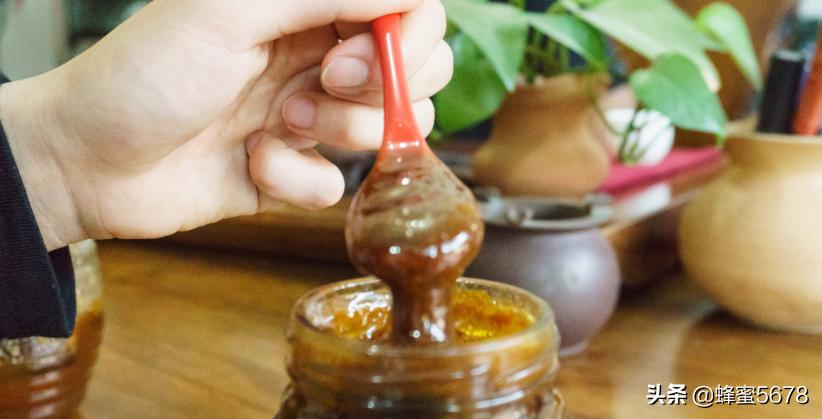 野生蜂蜜和家养蜂蜜的区别,怎样区分野生蜂蜜和自产蜜