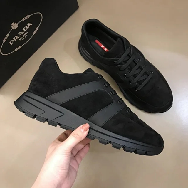 普拉达再次刷出新销量,普拉达2020新黑武士