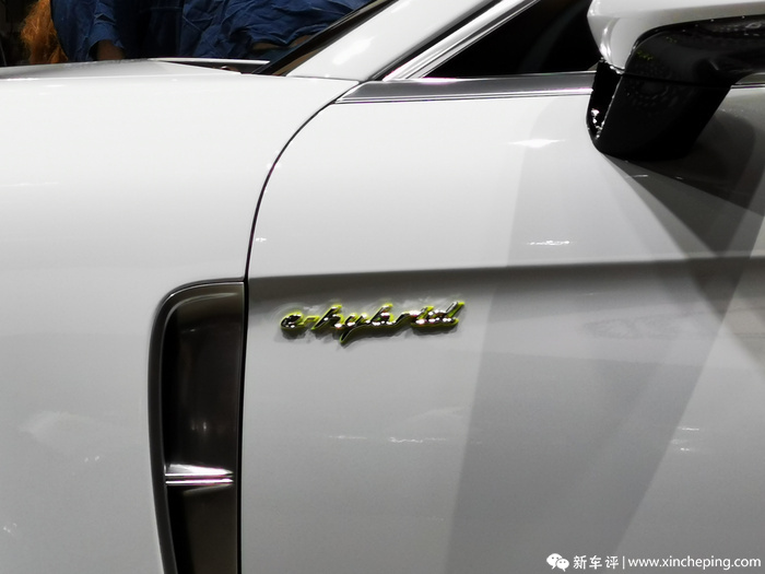 吉利星瑞和高尔夫8哪个更值得买,高尔夫和星瑞