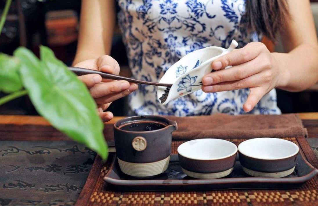 紫砂壶可以增香,紫砂壶泡什么茶容易包浆