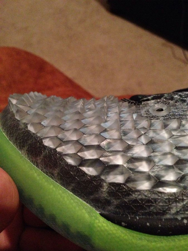 nba球员圣诞节穿什么鞋,nba球星平时穿什么鞋