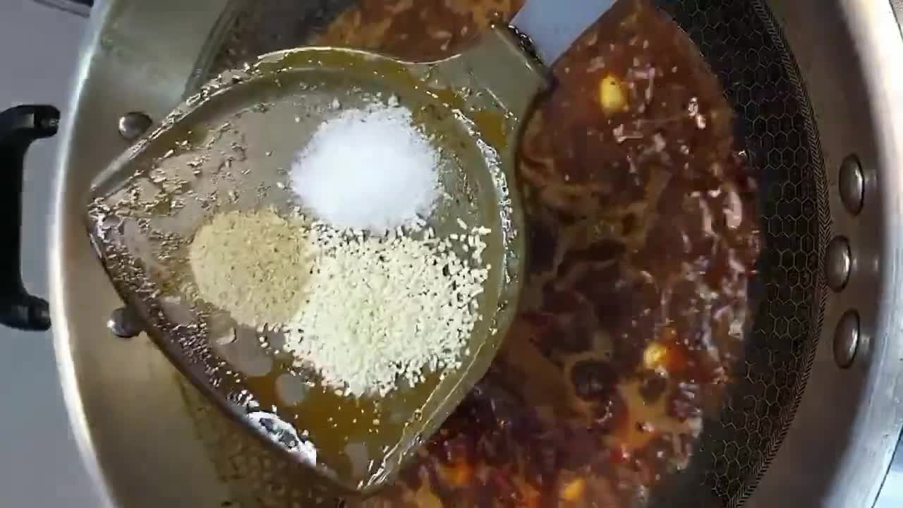 四川麻辣烤鱼酱的做法,正宗烤鱼做法红油