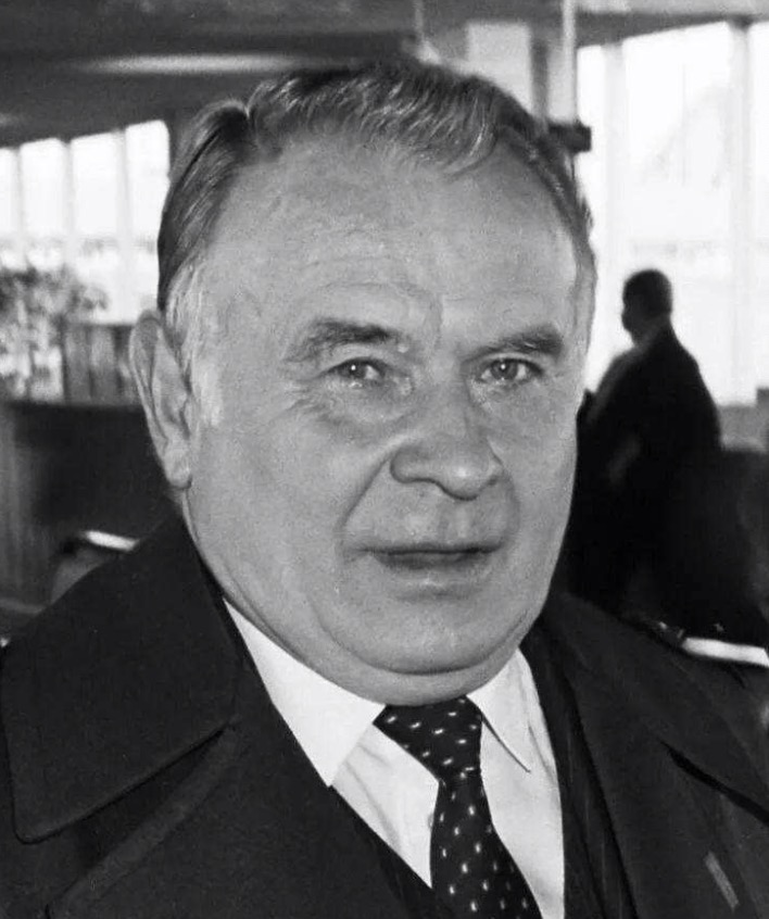 洛巴诺夫斯基,洛巴诺夫斯基足球