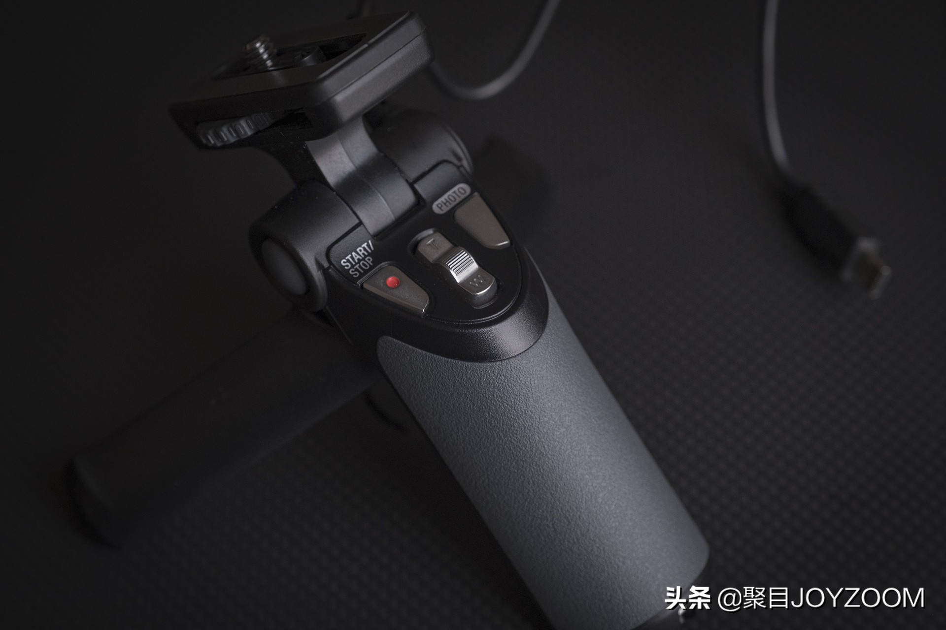 聚目体验丨索尼的VLOG拍摄神器?α6400使用体验