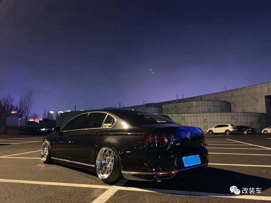 新大众迈腾改装,大学生改装迈腾