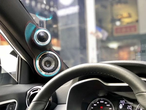 名爵zs改装柏林之声,佛山名爵zs改装音响多少钱