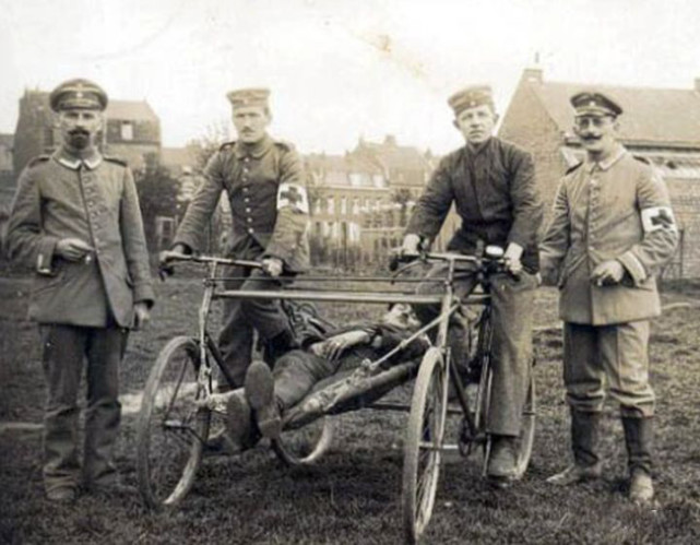 “骑”出来的帝国元首,当自行车遇上战争没有什么不可能