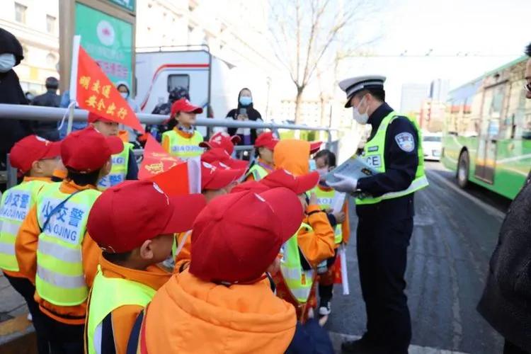 小学劳动实践教育安全预案,劳动实践做交通安全小达人