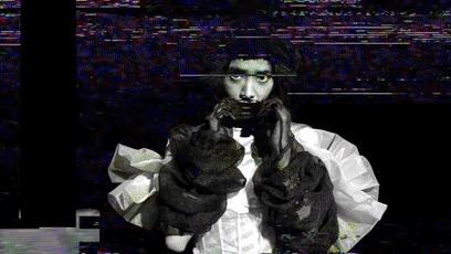 蔡依林的18年老粉儿,蔡依林一身红蓝