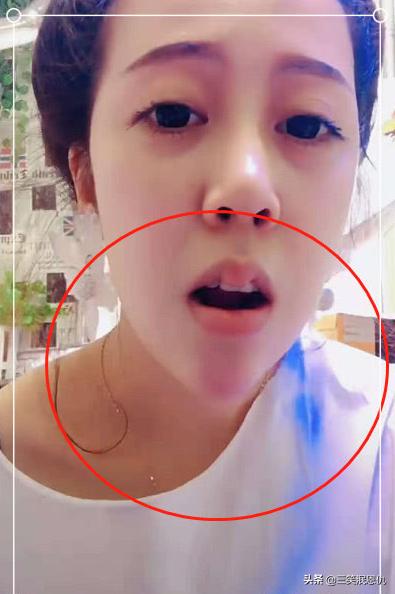 “瓜子脸”小姐姐挑战“嘟嘟唇珠”,当看到嘴巴那刻,开特效了