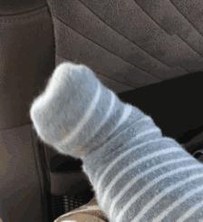 跳绳膝盖疼用什么方法缓解,刚开始跳绳膝盖疼还要坚持跳绳吗