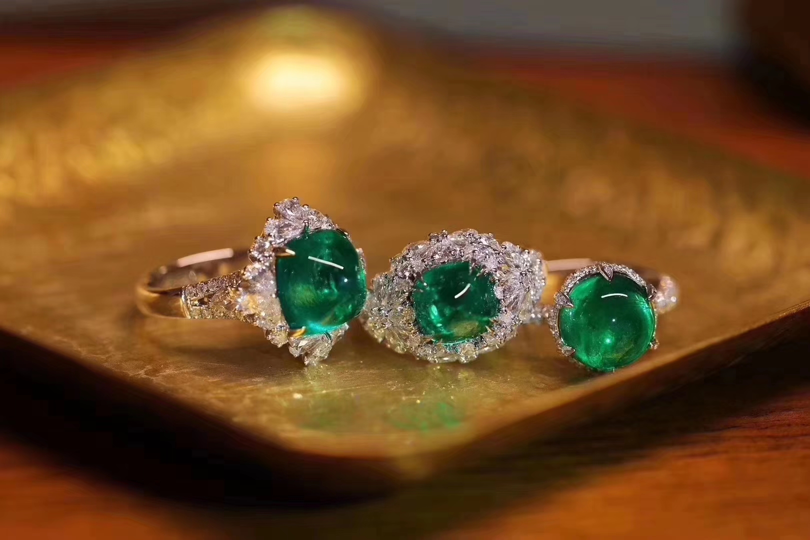 周大福收购ENZO彩宝品牌，消费者该如何选购、辨别彩色宝石价值呢