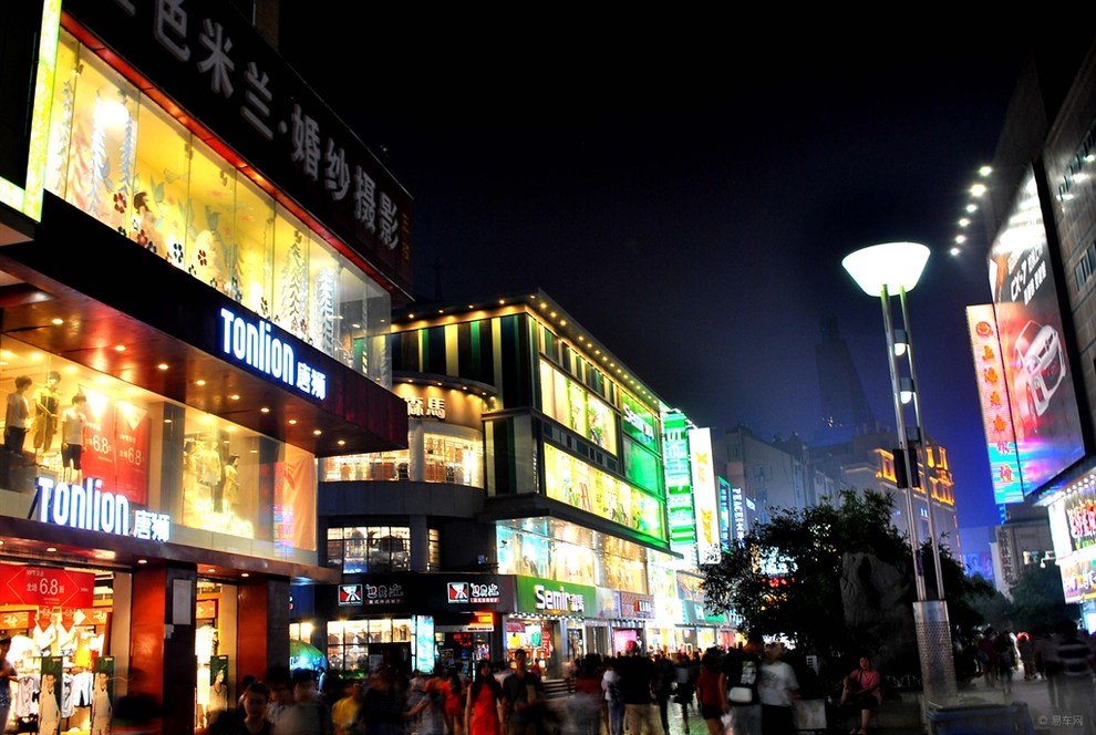 合肥商场生意惨淡,合肥落寞的商业街