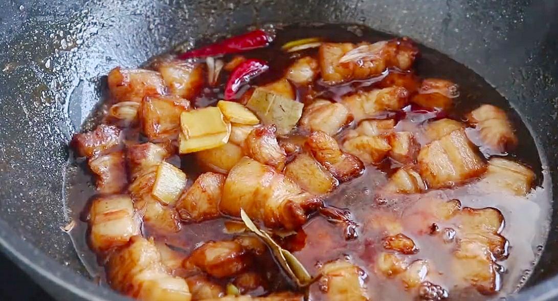 大厨教你做红烧肉的正确做法,教你个红烧肉最简单做法软烂入味