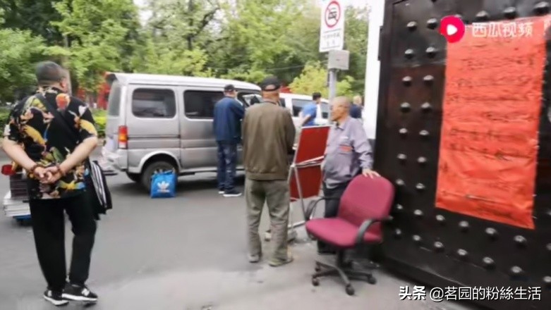 沈阳鲁园古玩城地摊,沈阳鲁园古玩市场大集