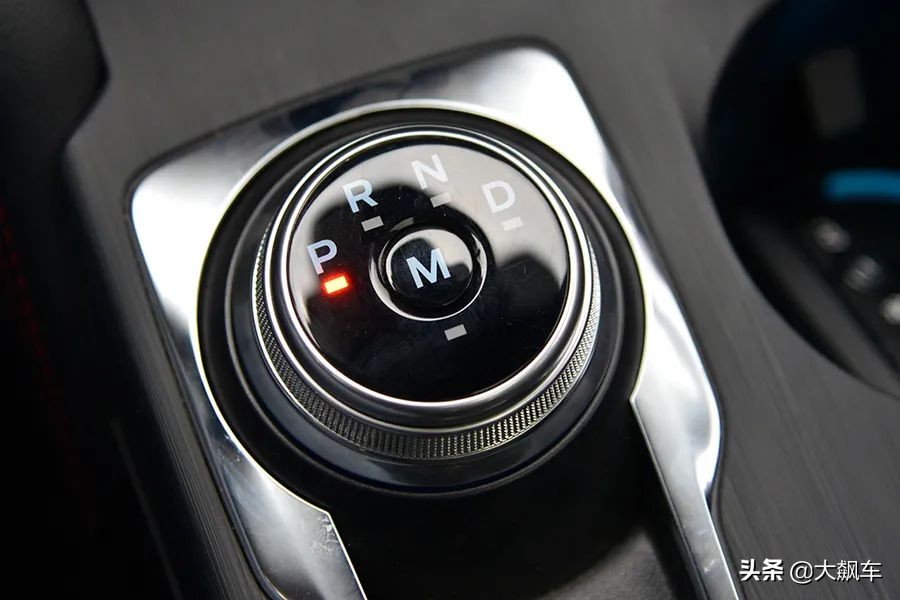 现在的福克斯是几缸,福克斯为什么变得不一样