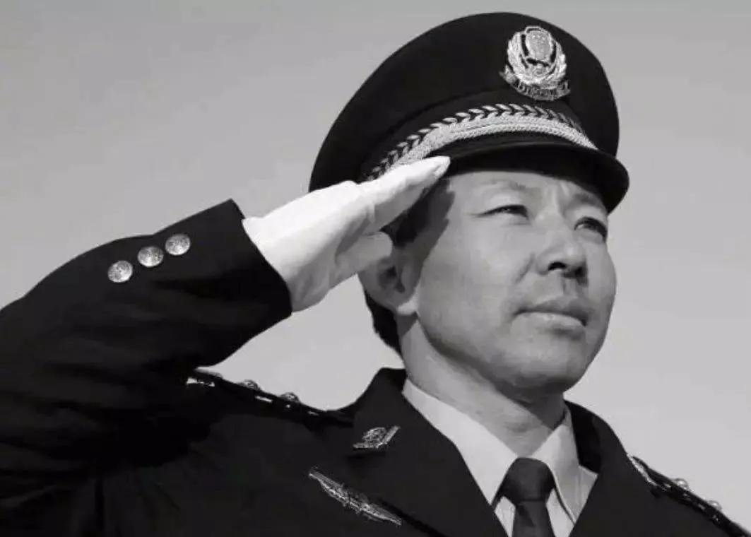 思念追逐,思念抗疫英雄