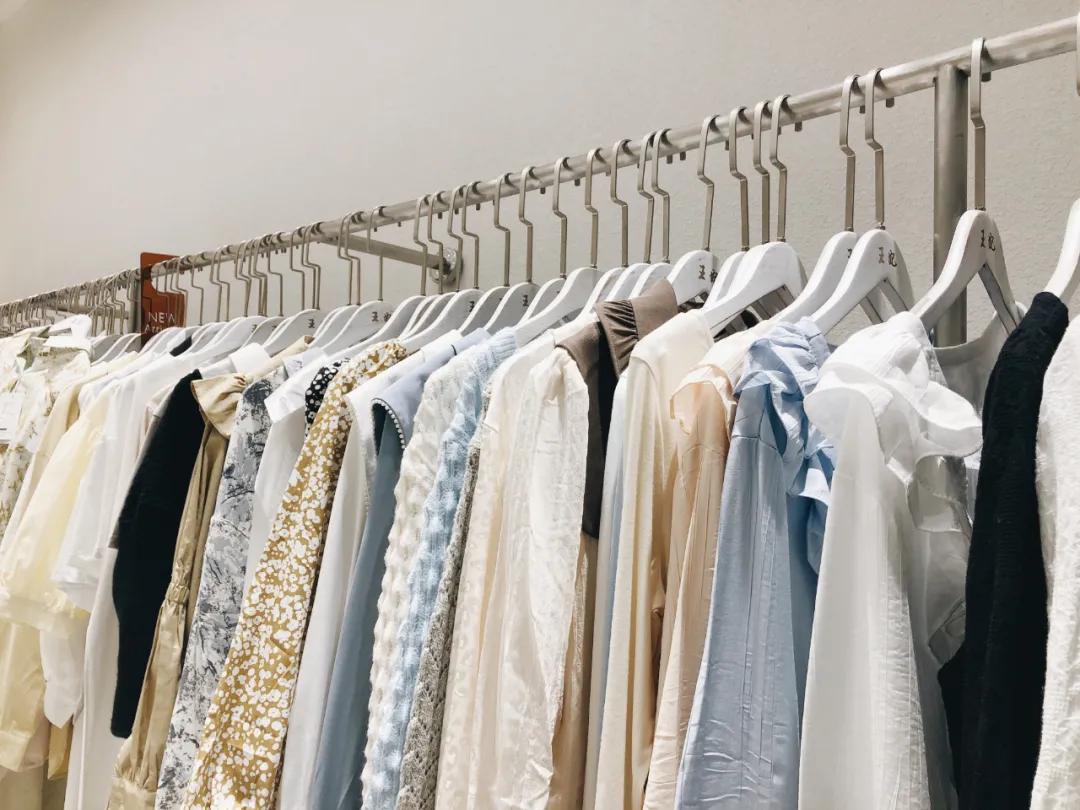 乌鲁木齐九鼎服装批发市场价格,乌鲁木齐批发服装便宜的地方2-3元