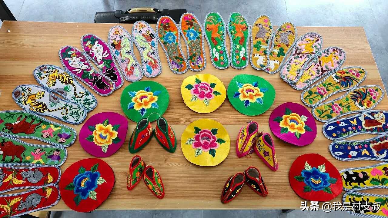 绣花鞋垫采用的是什么绣,手工鞋垫绣花自己绣带线的