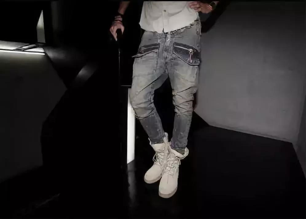 低帮鞋显个子高还是高帮鞋显高,低帮鞋和高帮鞋哪个更适合打球