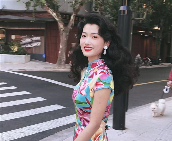 百万网红梦依,网红梦依骂人视频