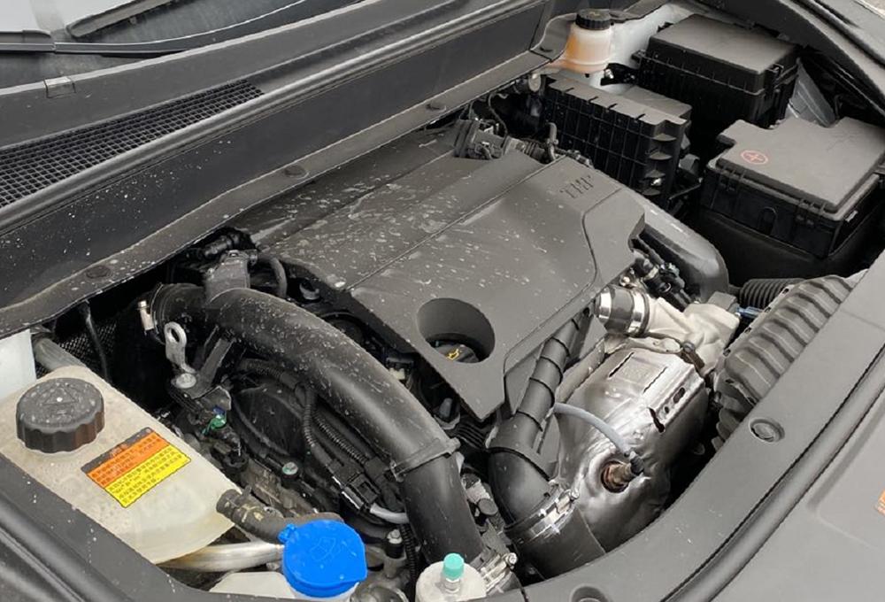 试驾风神新ax72018款,风神新ax7越野能力