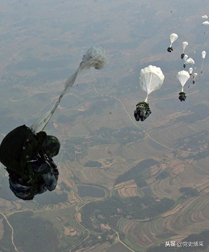 刘邓眼中的后起之秀,*基伟秦**的主力拳头,我军第一支英雄伞兵部队